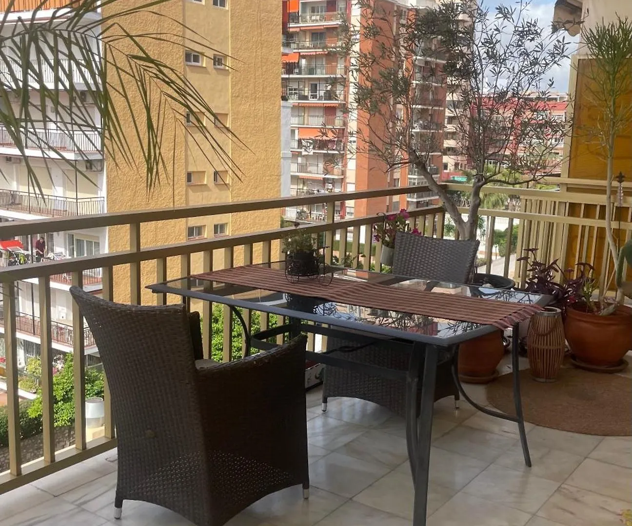 Cozy One Bedroom, Big Balcony, Pool Area - Yamasol Fuengirola
